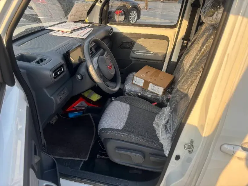 2025 WuLing ZhiGuang BEV,autocango,china used car exporter,china ev exporter,chinese used car exporter,chinese used ev exporter