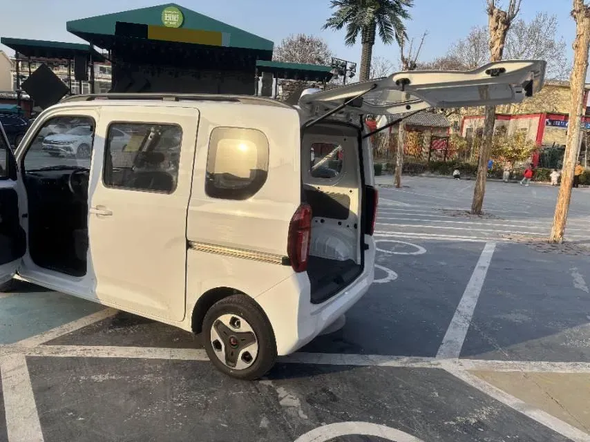 2025 WuLing ZhiGuang BEV,autocango,china used car exporter,china ev exporter,chinese used car exporter,chinese used ev exporter