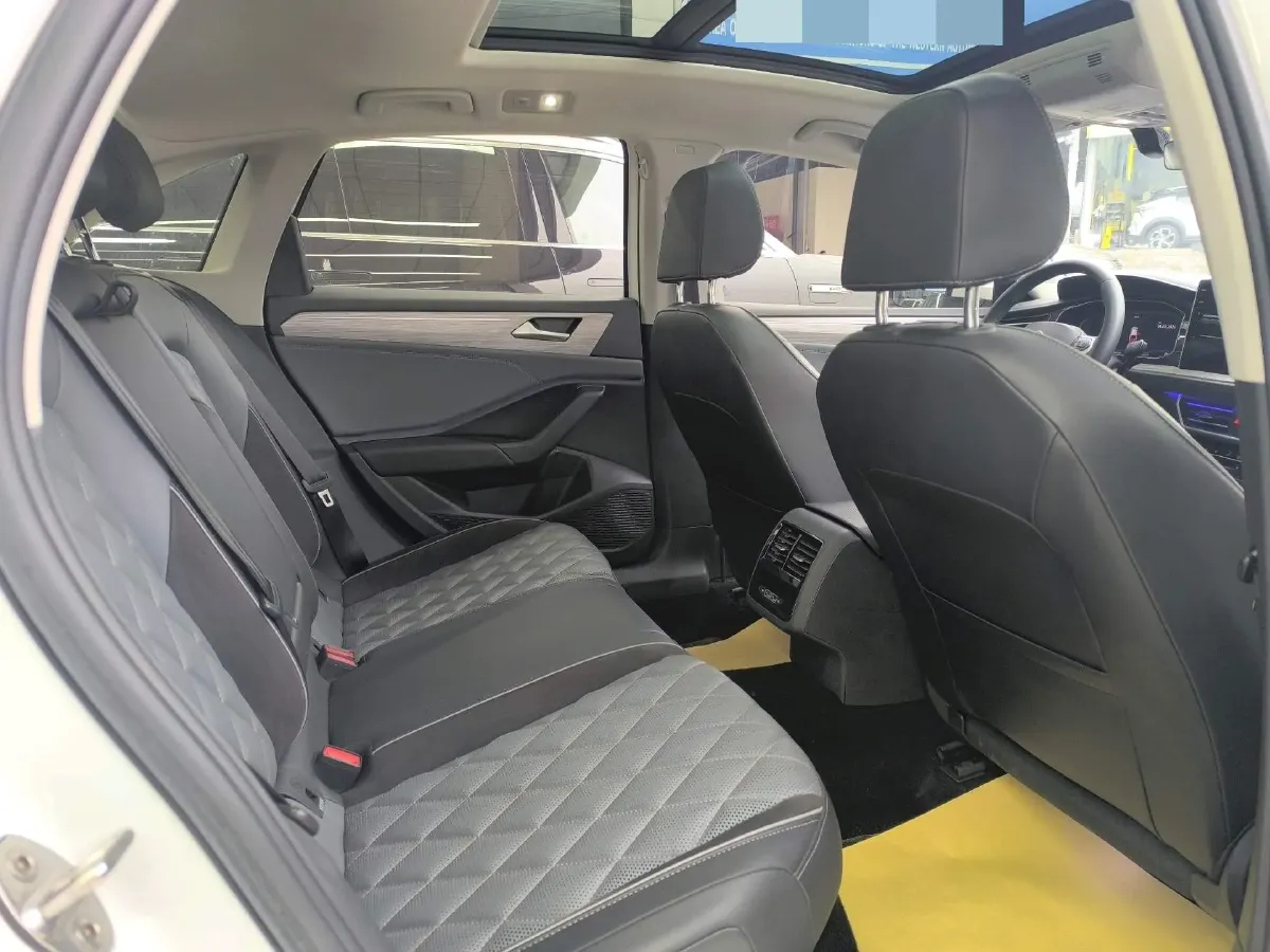 2022 Volkswagen Sagitar 1.4T 150HP L4 7DCT,autocango,china used car exporter,china ev exporter,chinese used car exporter,chinese used ev exporter