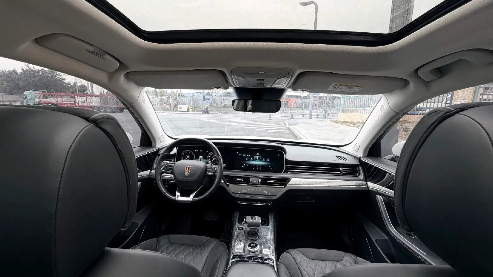 2019 HongQi HS5 2.0T 224HP L4 6AT,autocango,china used car exporter,china ev exporter,chinese used car exporter,chinese used ev exporter