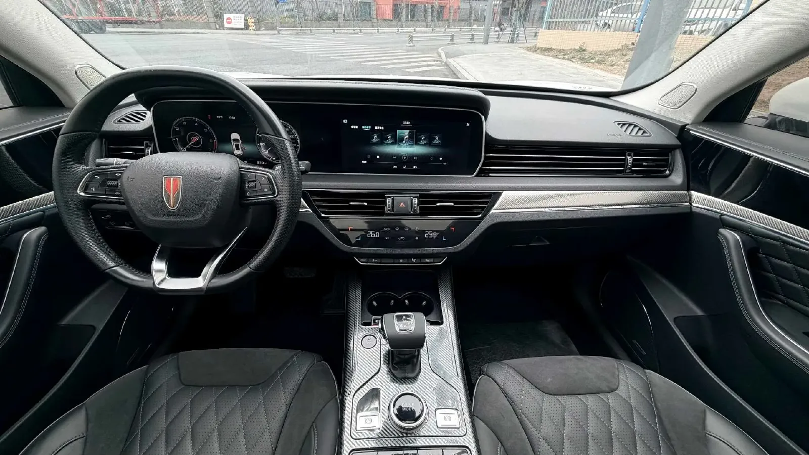 2019 HongQi HS5 2.0T 224HP L4 6AT,autocango,china used car exporter,china ev exporter,chinese used car exporter,chinese used ev exporter