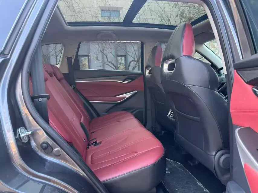 2021 ChangAn CS75 Plus 2.0T 233HP L4 8AT,autocango,china used car exporter,china ev exporter,chinese used car exporter,chinese used ev exporter