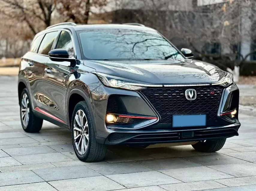 2021 ChangAn CS75 Plus 2.0T 233HP L4 8AT,autocango,china used car exporter,china ev exporter,chinese used car exporter,chinese used ev exporter