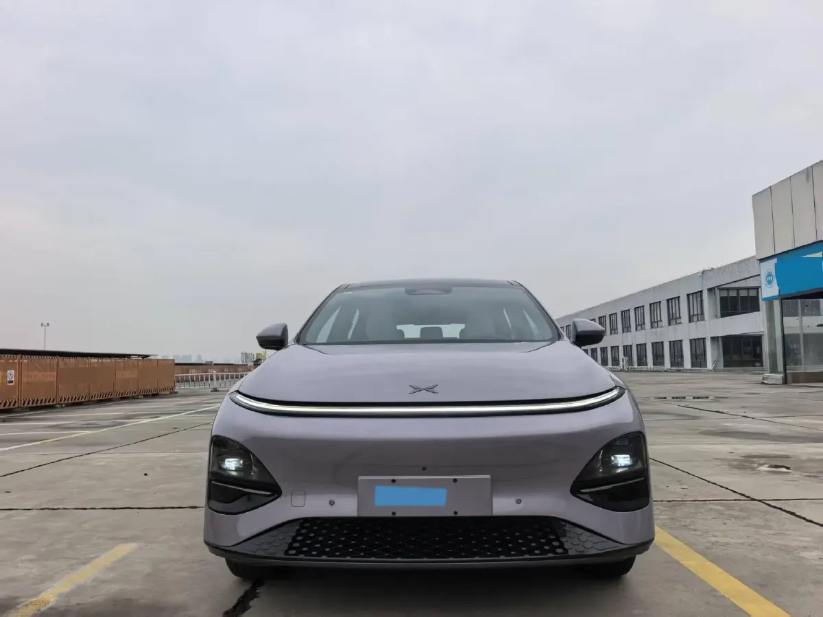 2025 Xpeng G6 BEV 68.5KWH,autocango,china used car exporter,china ev exporter,chinese used car exporter,chinese used ev exporter