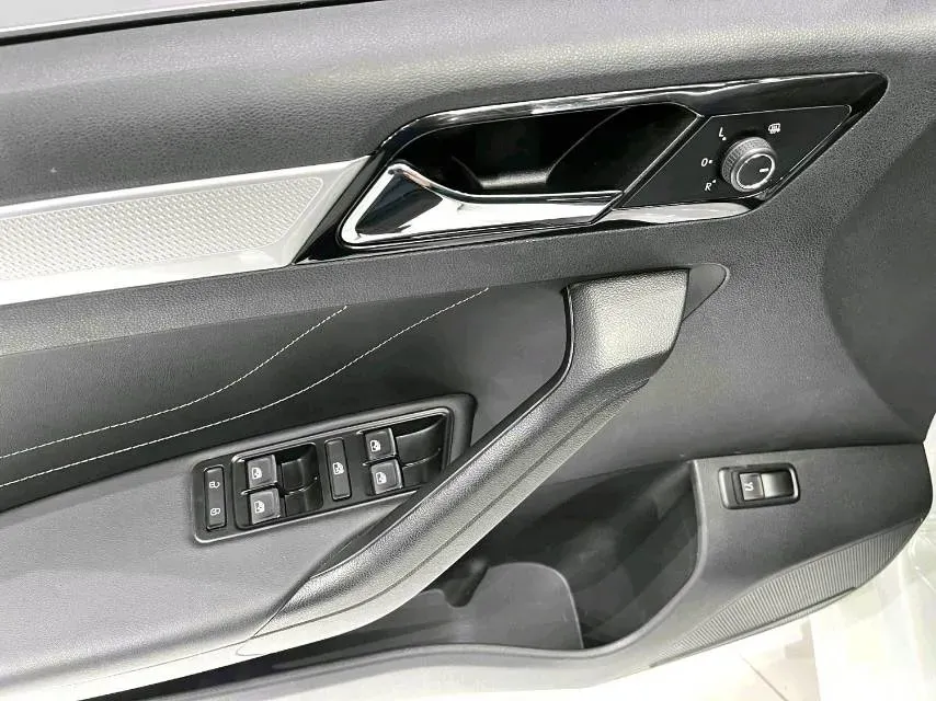 2019 Jetta VA3 1.5L 112HP L4 6AT,autocango,china used car exporter,china ev exporter,chinese used car exporter,chinese used ev exporter