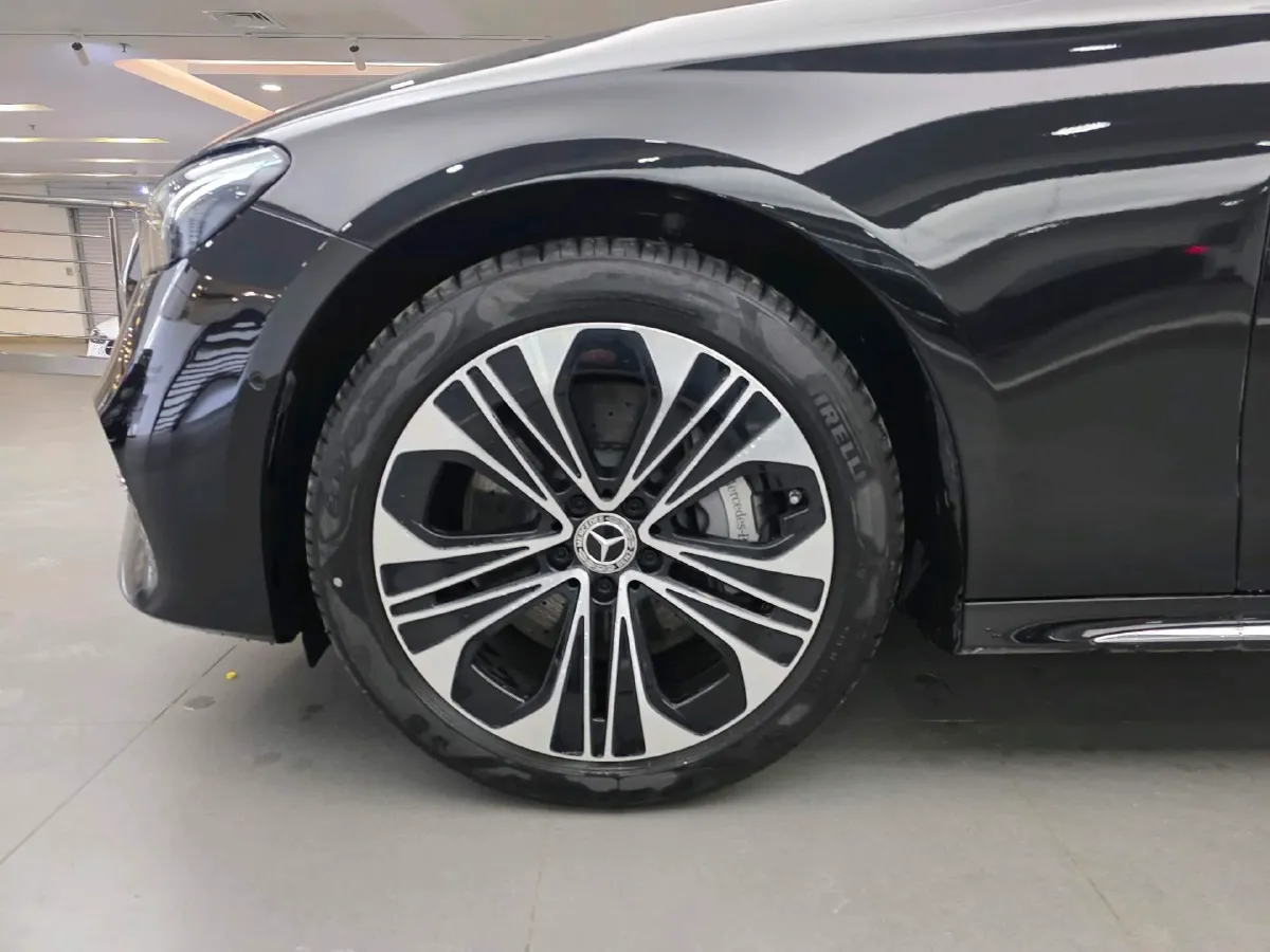 2024 Mercedes-Benz E Class 2.0T 204HP L4 9AT PHEV 25.4KWH,autocango,china used car exporter,china ev exporter,chinese used car exporter,chinese used ev exporter