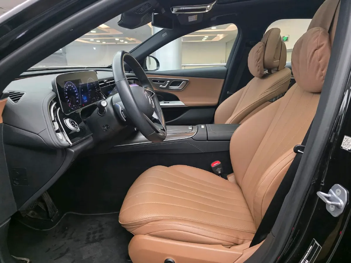 2024 Mercedes-Benz E Class 2.0T 204HP L4 9AT PHEV 25.4KWH,autocango,china used car exporter,china ev exporter,chinese used car exporter,chinese used ev exporter