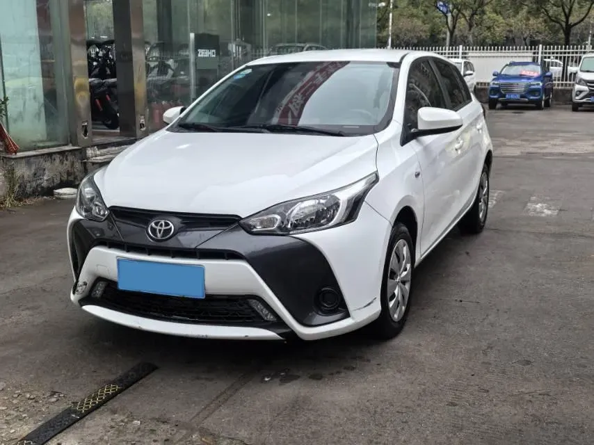 2017 Toyota Yaris L 1.5L 107HP L4 CVT,autocango,china used car exporter,china ev exporter,chinese used car exporter,chinese used ev exporter