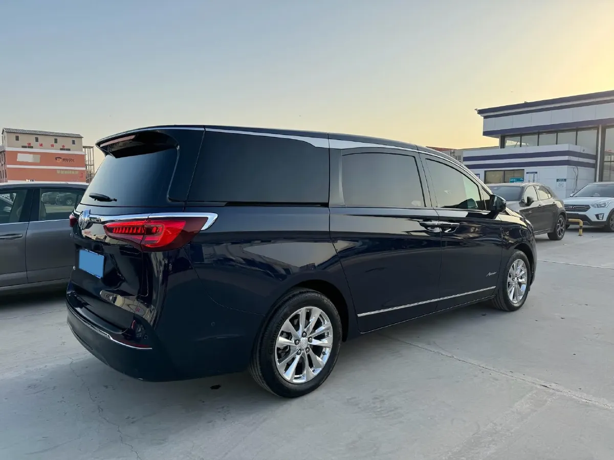 2020 Buick GL8 2.0T 237HP L4 9AT,autocango,china used car exporter,china ev exporter,chinese used car exporter,chinese used ev exporter