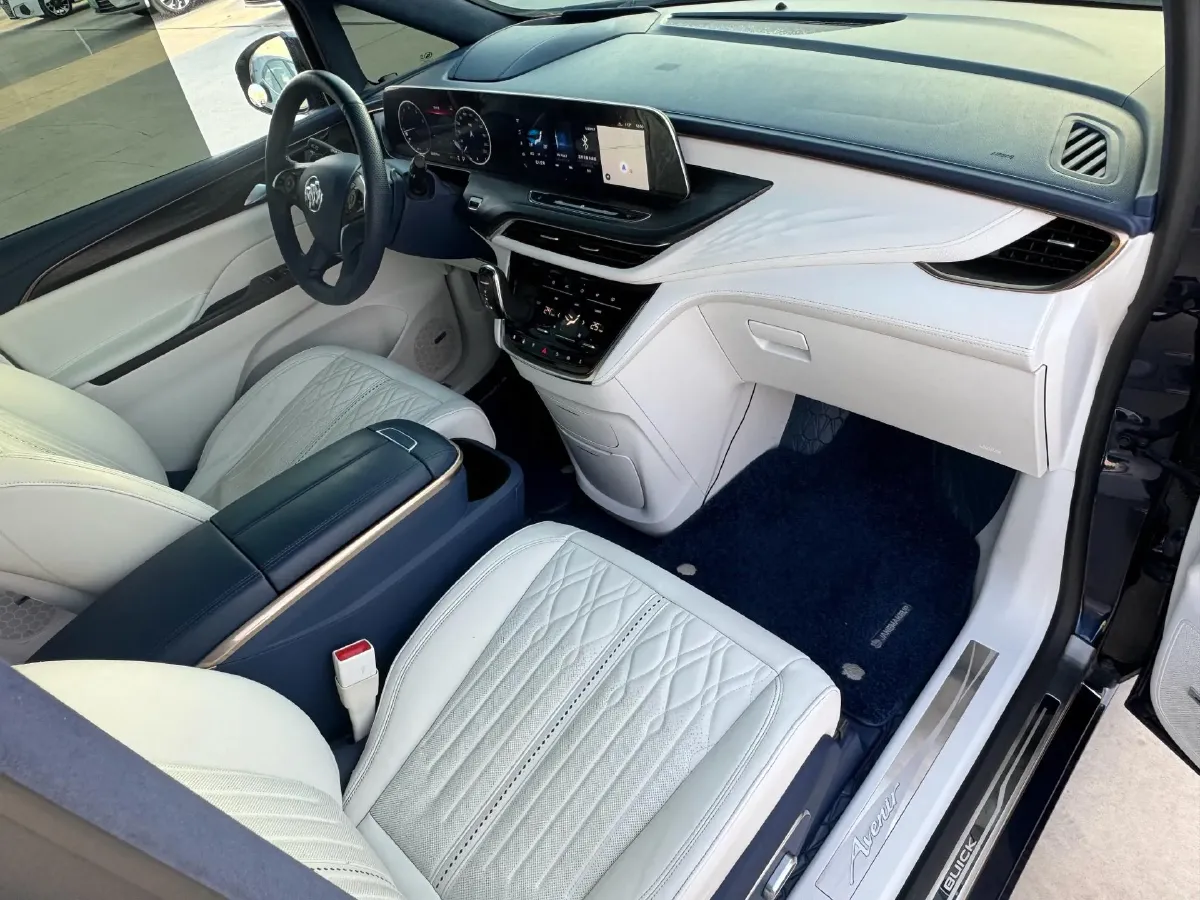 2020 Buick GL8 2.0T 237HP L4 9AT,autocango,china used car exporter,china ev exporter,chinese used car exporter,chinese used ev exporter