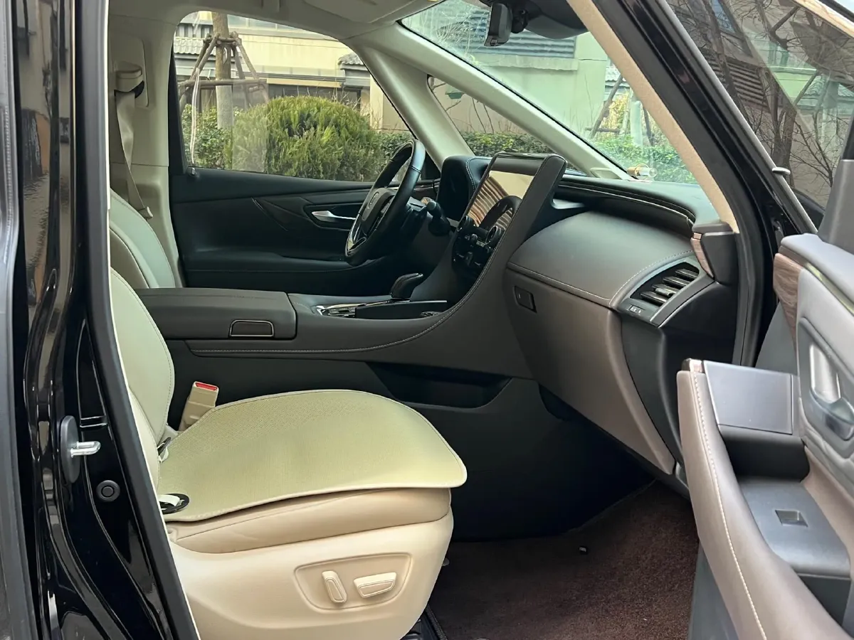 2024 Toyota Alphard 2.5L 190HP L4 E-CVT Hybrid,autocango,china used car exporter,china ev exporter,chinese used car exporter,chinese used ev exporter