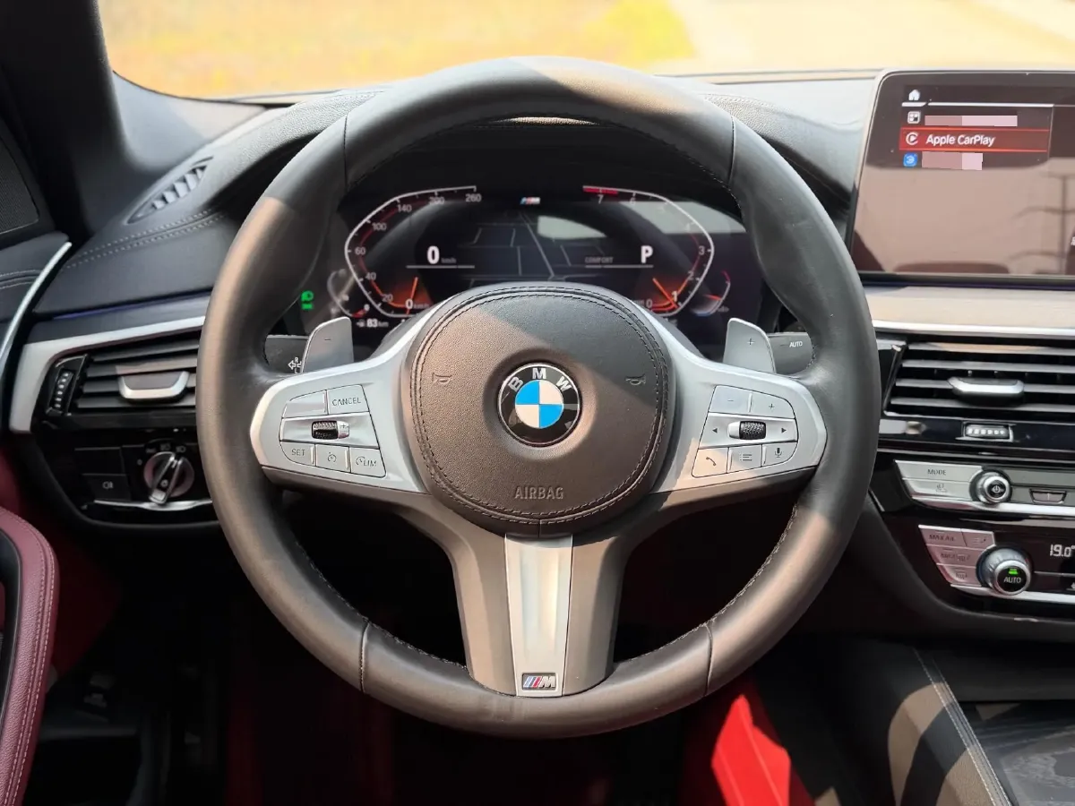 2023 BMW 5 Series 2.0T 245HP L4 8AT,autocango,china used car exporter,china ev exporter,chinese used car exporter,chinese used ev exporter