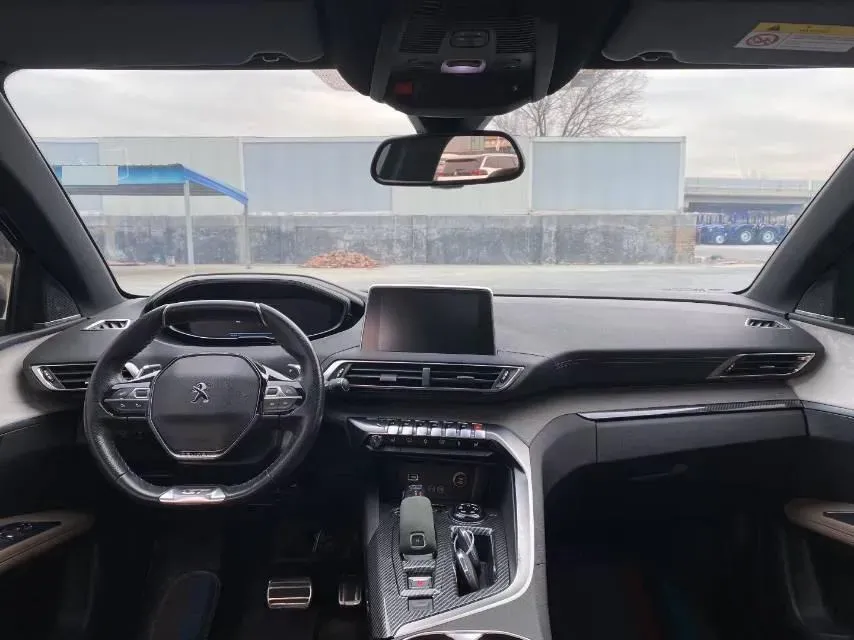 2019 Peugeot 5008 1.8T 204HP L4 6AT,autocango,china used car exporter,china ev exporter,chinese used car exporter,chinese used ev exporter