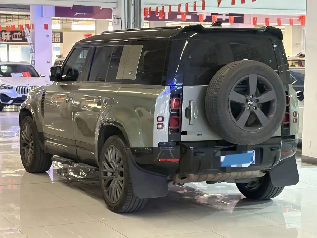 2023 Land Rover Defender 3.0T 400HP L6 8AT,autocango,china used car exporter,china ev exporter,chinese used car exporter,chinese used ev exporter