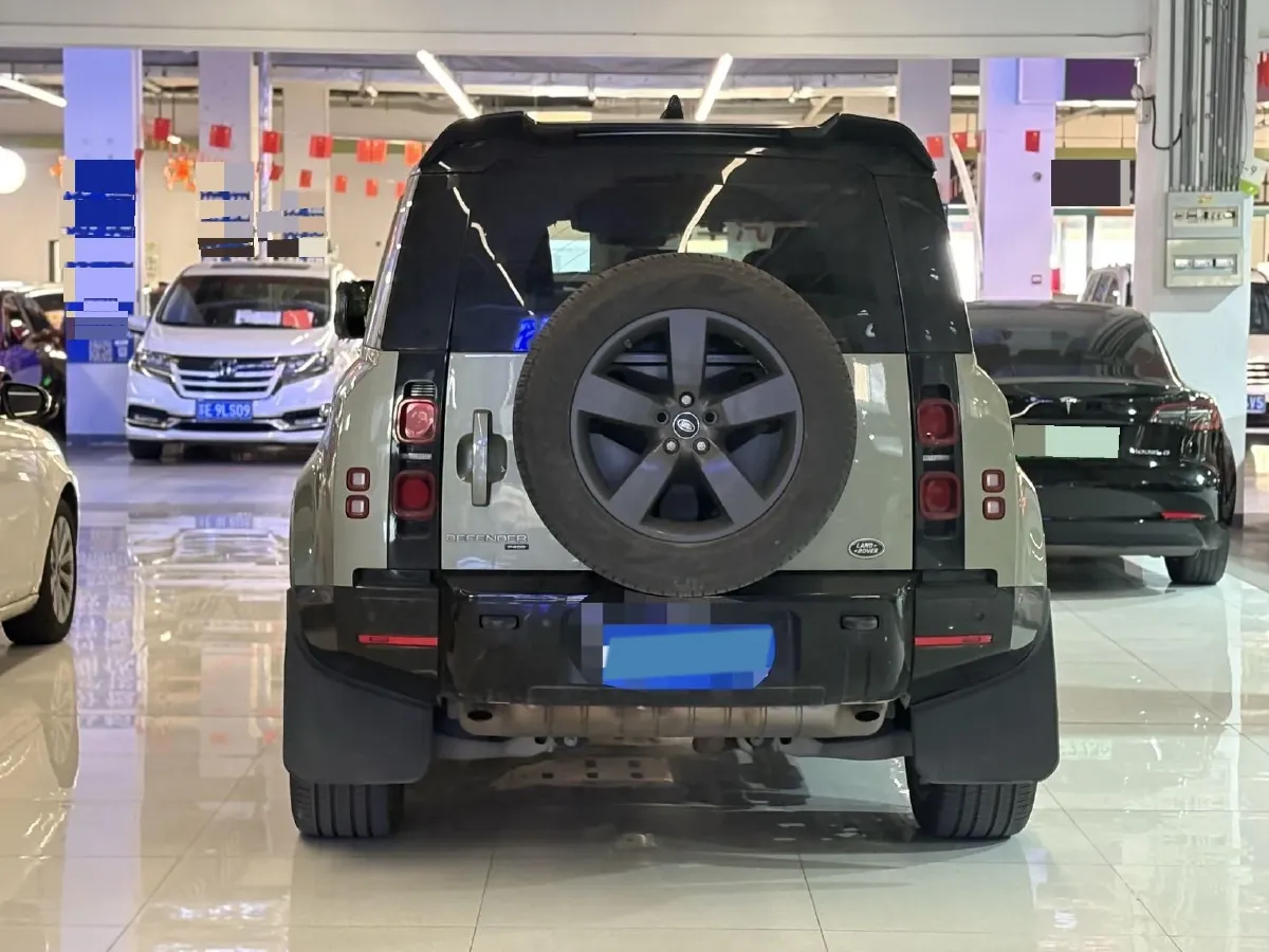 2023 Land Rover Defender 3.0T 400HP L6 8AT,autocango,china used car exporter,china ev exporter,chinese used car exporter,chinese used ev exporter