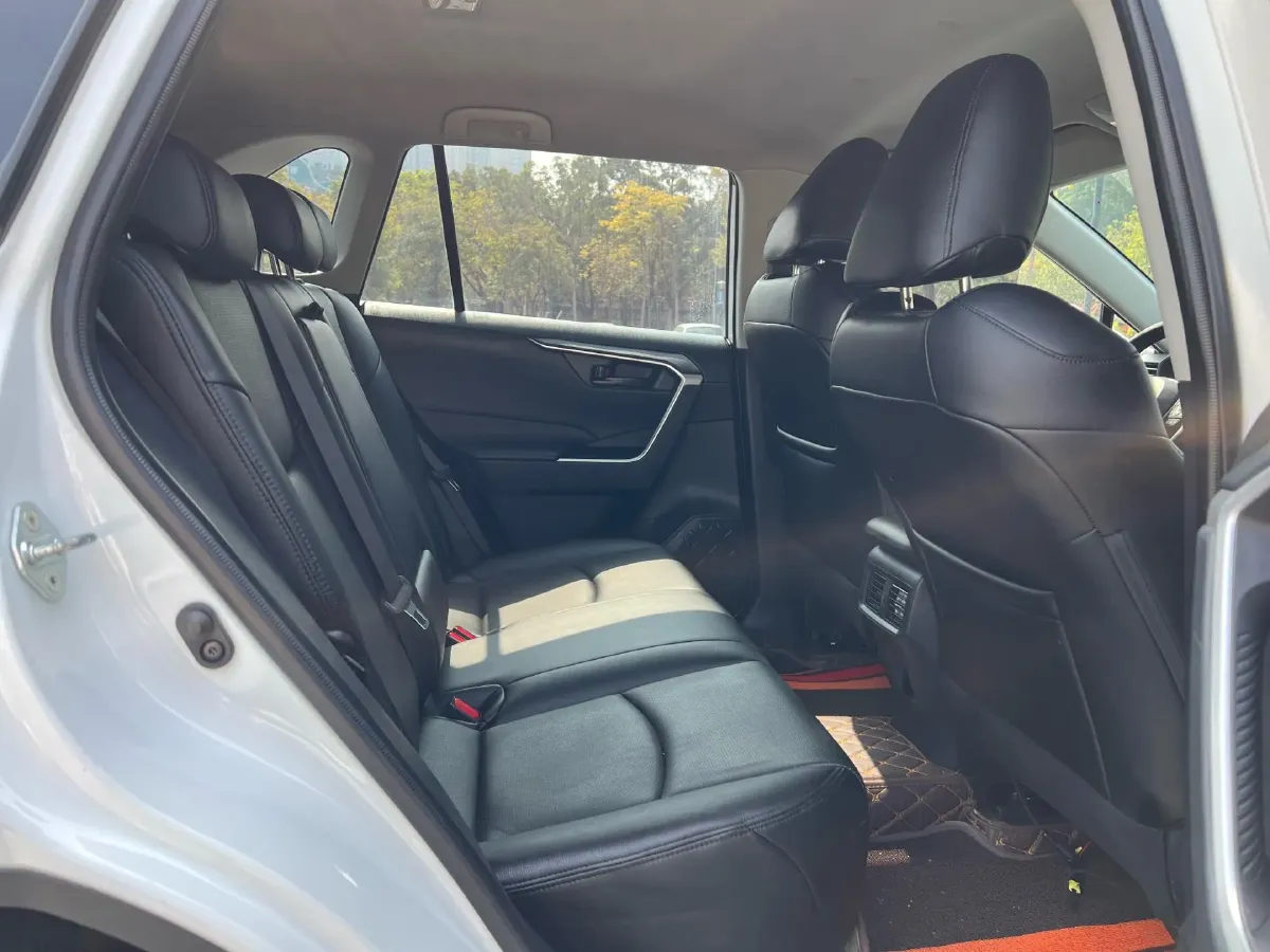 2023 Toyota RAV4 2.0L 171HP L4 CVT,autocango,china used car exporter,china ev exporter,chinese used car exporter,chinese used ev exporter