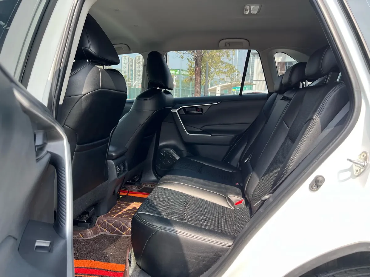 2023 Toyota RAV4 2.0L 171HP L4 CVT,autocango,china used car exporter,china ev exporter,chinese used car exporter,chinese used ev exporter