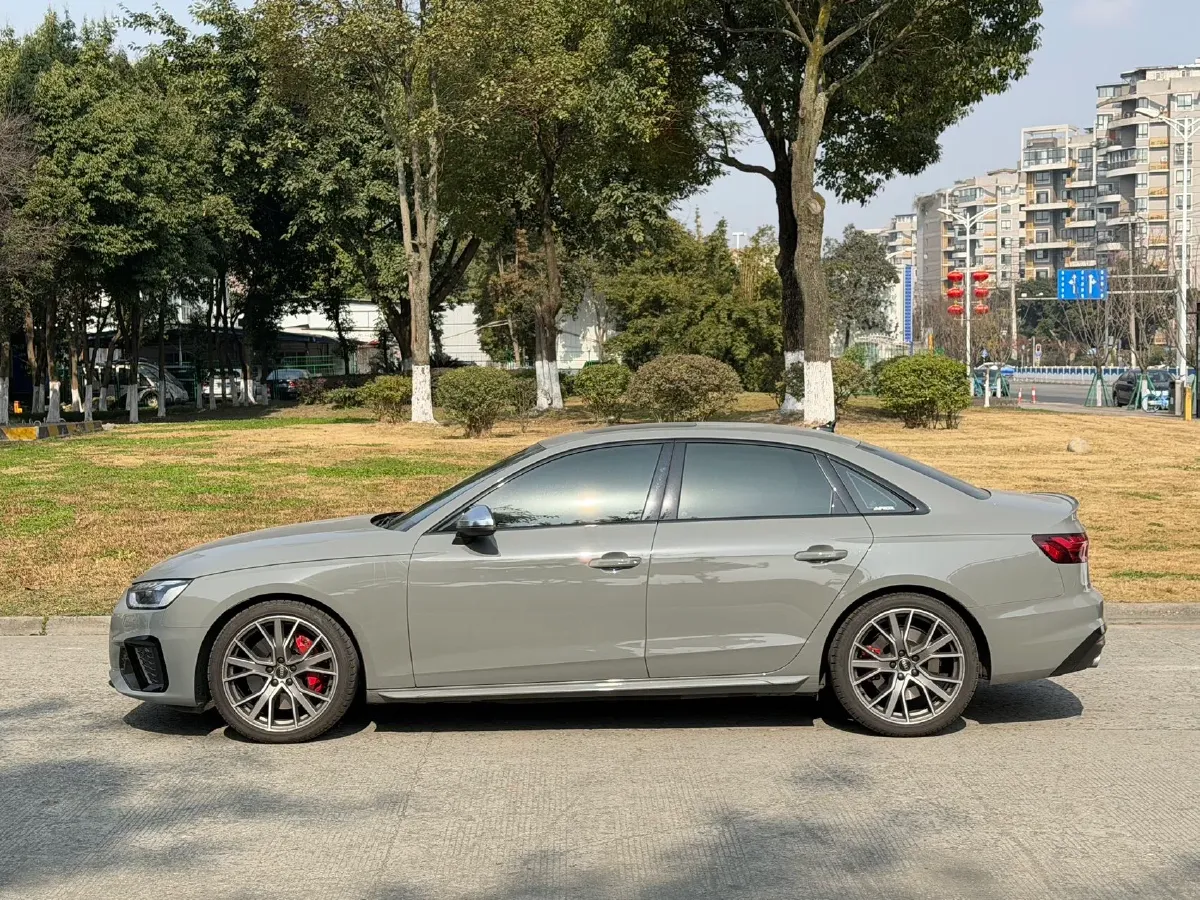 2022 Audi S4 3.0T 354HP V6 8AT,autocango,china used car exporter,china ev exporter,chinese used car exporter,chinese used ev exporter