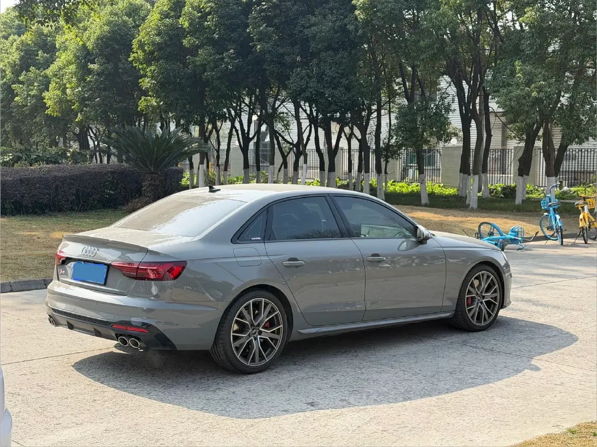 2022 Audi S4 3.0T 354HP V6 8AT,autocango,china used car exporter,china ev exporter,chinese used car exporter,chinese used ev exporter