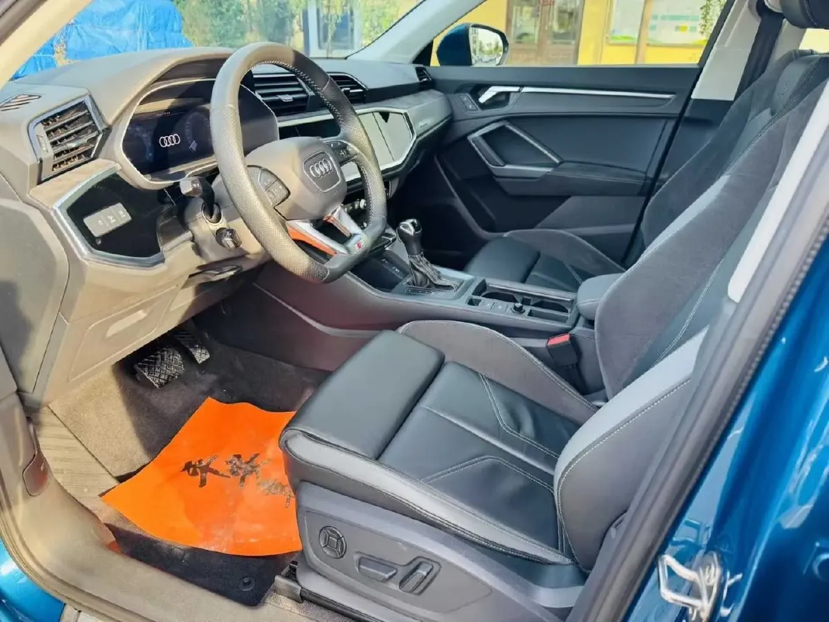 2021 Audi Q3 2.0T 186HP L4 7DCT,autocango,china used car exporter,china ev exporter,chinese used car exporter,chinese used ev exporter