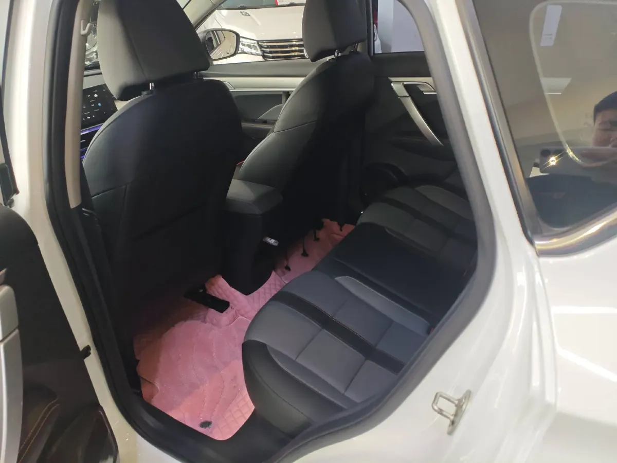 2023 Geely Coolray 1.4T 141HP L4 6MT,autocango,china used car exporter,china ev exporter,chinese used car exporter,chinese used ev exporter