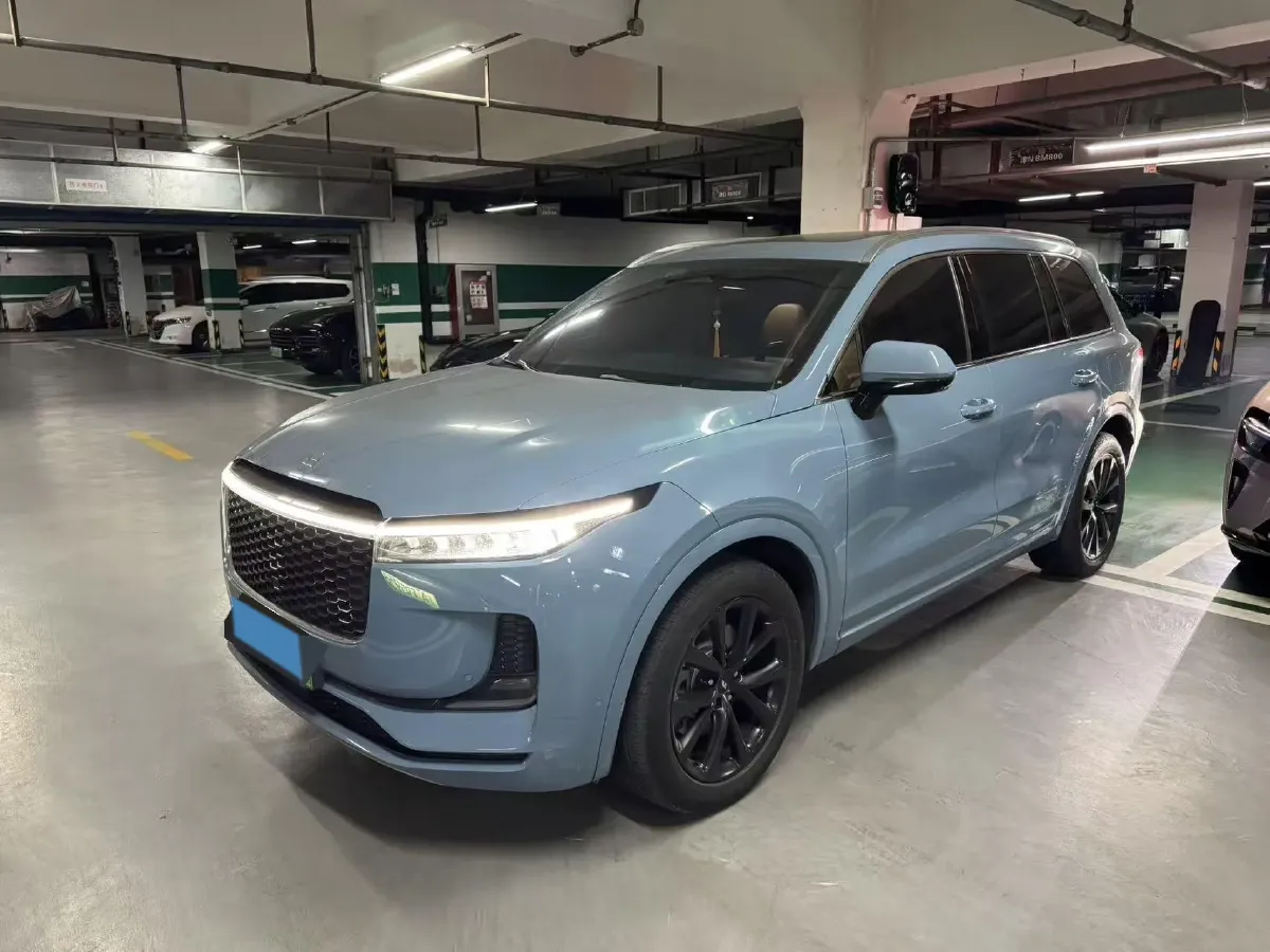2021 Li ONE Range Extended 131HP REEV 40.5KWH,autocango,china used car exporter,china ev exporter,chinese used car exporter,chinese used ev exporter