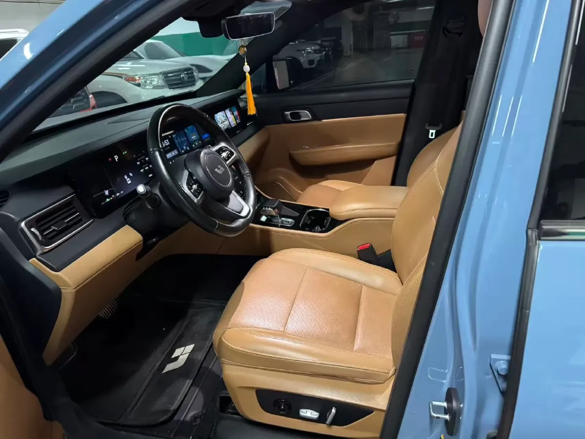 2021 Li ONE Range Extended 131HP REEV 40.5KWH,autocango,china used car exporter,china ev exporter,chinese used car exporter,chinese used ev exporter