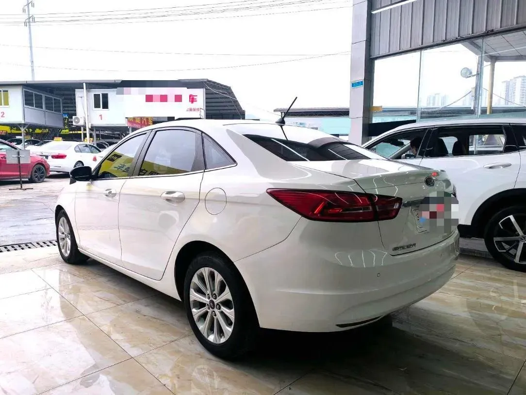 2017 Ford Escort 1.5L 113HP L4 6AT,autocango,china used car exporter,china ev exporter,chinese used car exporter,chinese used ev exporter