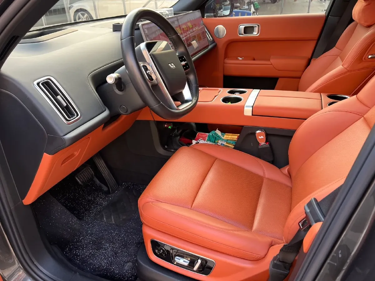 2023 Li L8 Range Extended 154HP REEV 40.9KWH,autocango,china used car exporter,china ev exporter,chinese used car exporter,chinese used ev exporter