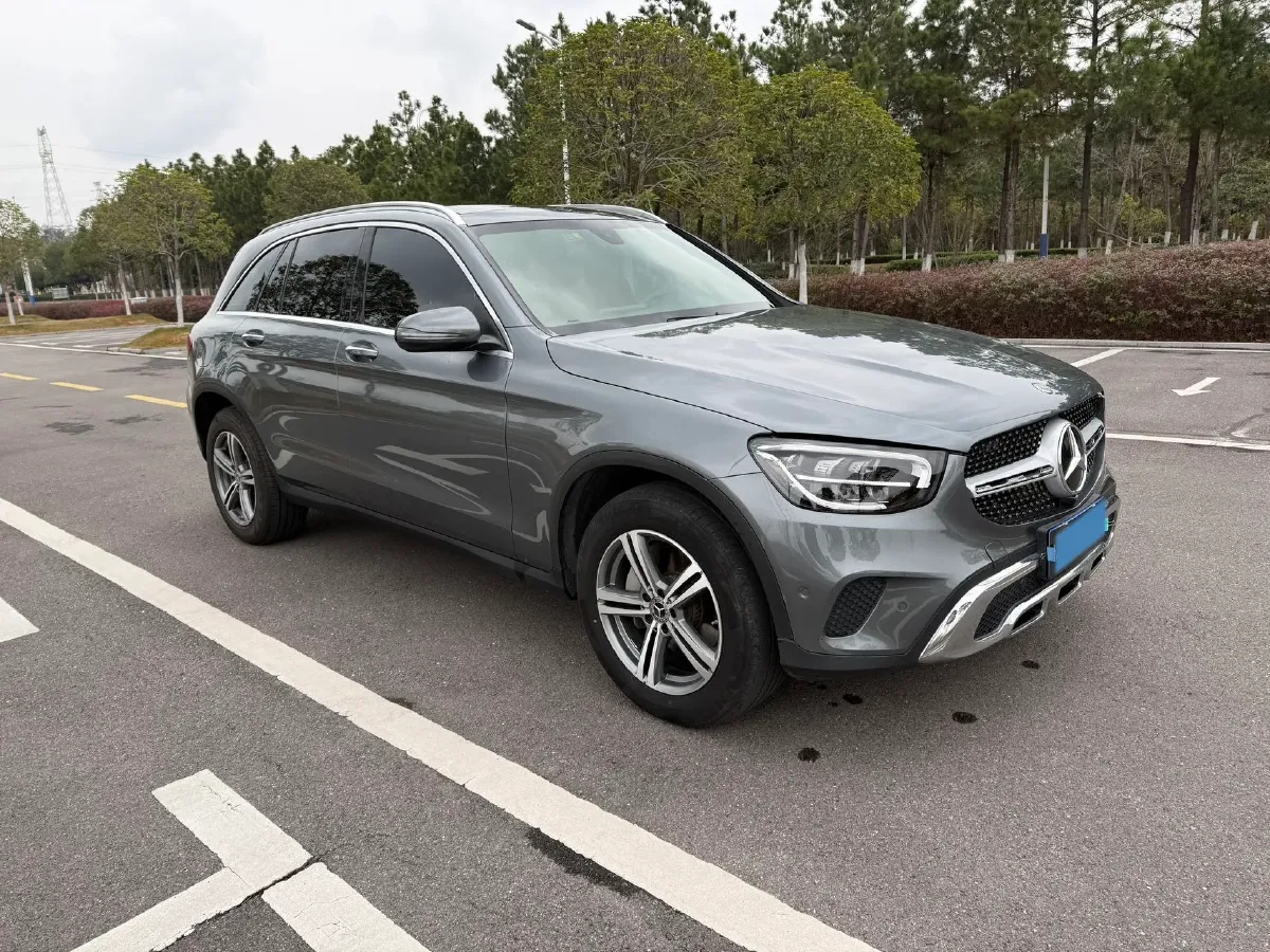 2021 Mercedes-Benz GLC Class 2.0T 197HP L4 9AT,autocango,china used car exporter,china ev exporter,chinese used car exporter,chinese used ev exporter