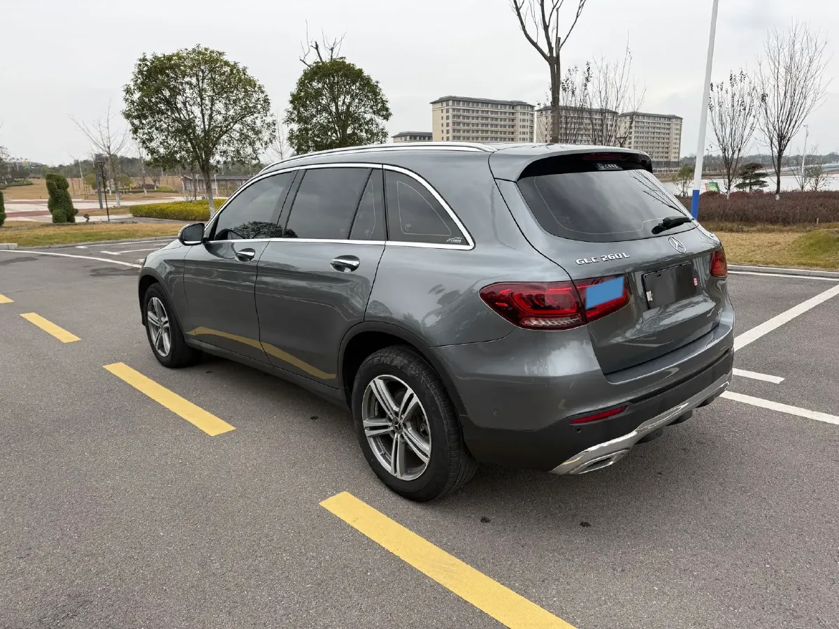 2021 Mercedes-Benz GLC Class 2.0T 197HP L4 9AT,autocango,china used car exporter,china ev exporter,chinese used car exporter,chinese used ev exporter
