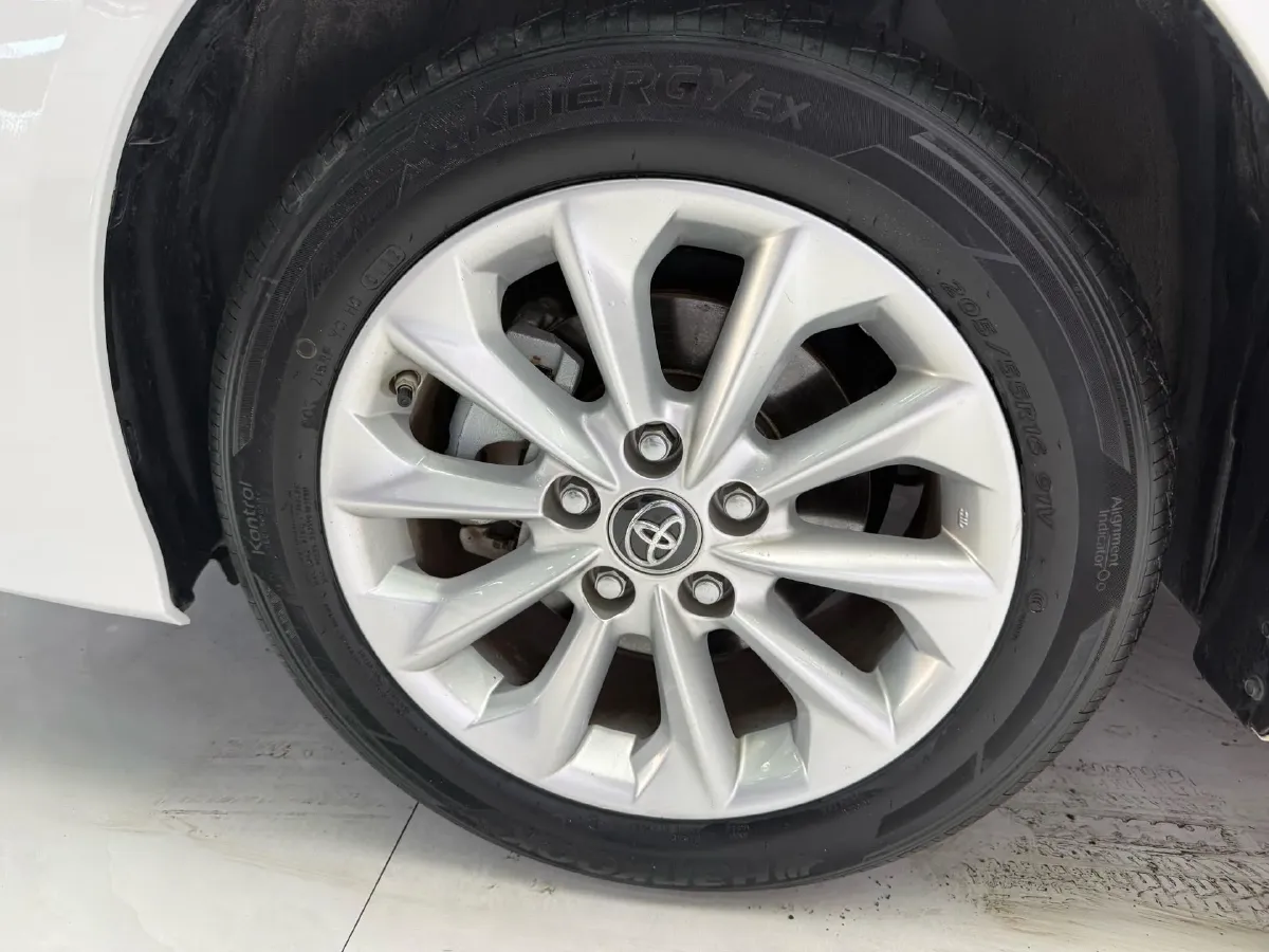 2021 Toyota Corolla 1.2T 116HP L4 CVT,autocango,china used car exporter,china ev exporter,chinese used car exporter,chinese used ev exporter