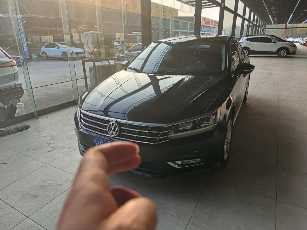 2017 Volkswagen Passat 1.8T 180HP L4 7DCT,autocango,china used car exporter,china ev exporter,chinese used car exporter,chinese used ev exporter