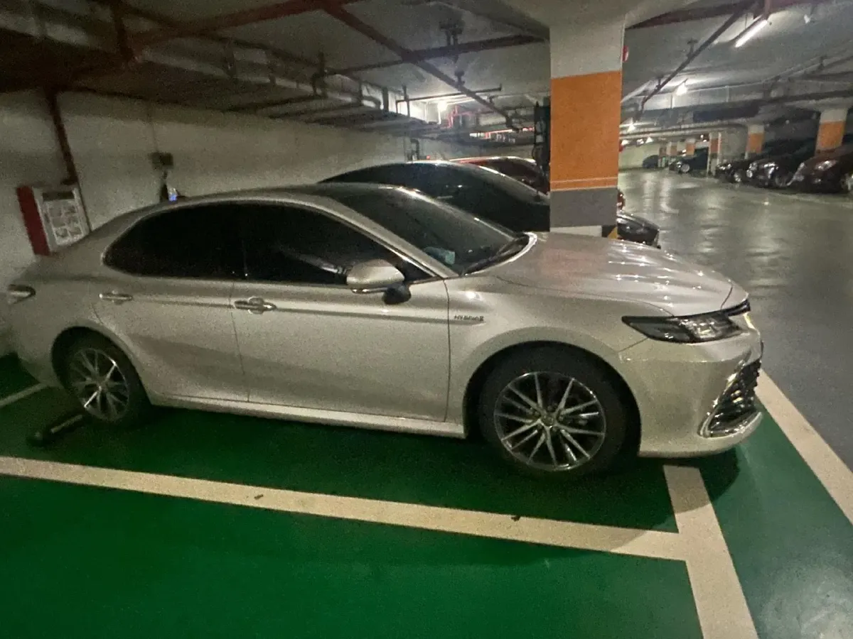 2021 Toyota Camry 2.5L 178HP L4 E-CVT Hybrid,autocango,china used car exporter,china ev exporter,chinese used car exporter,chinese used ev exporter