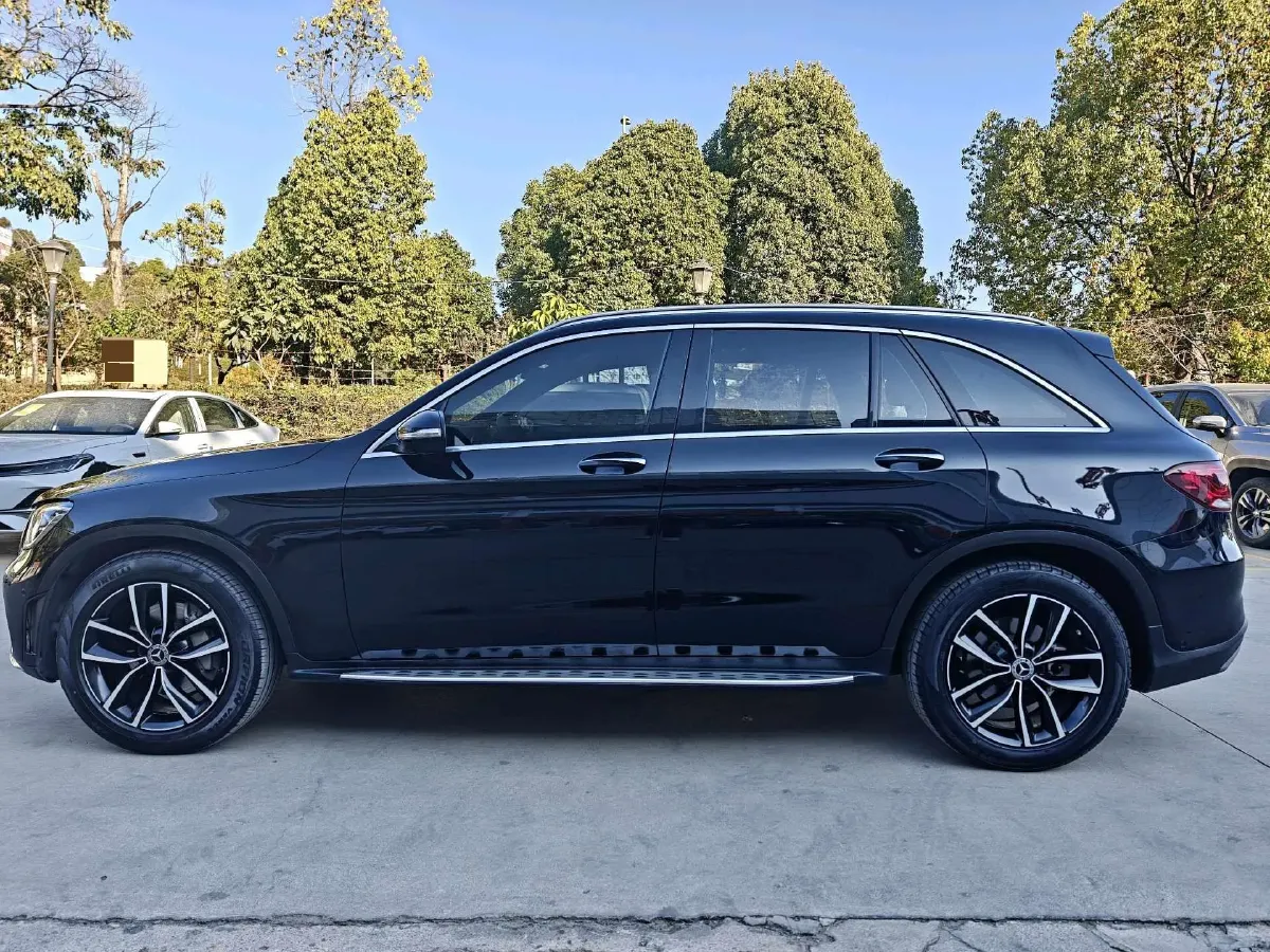 2021 Mercedes-Benz GLC Class 2.0T 258HP L4 9AT,autocango,china used car exporter,china ev exporter,chinese used car exporter,chinese used ev exporter