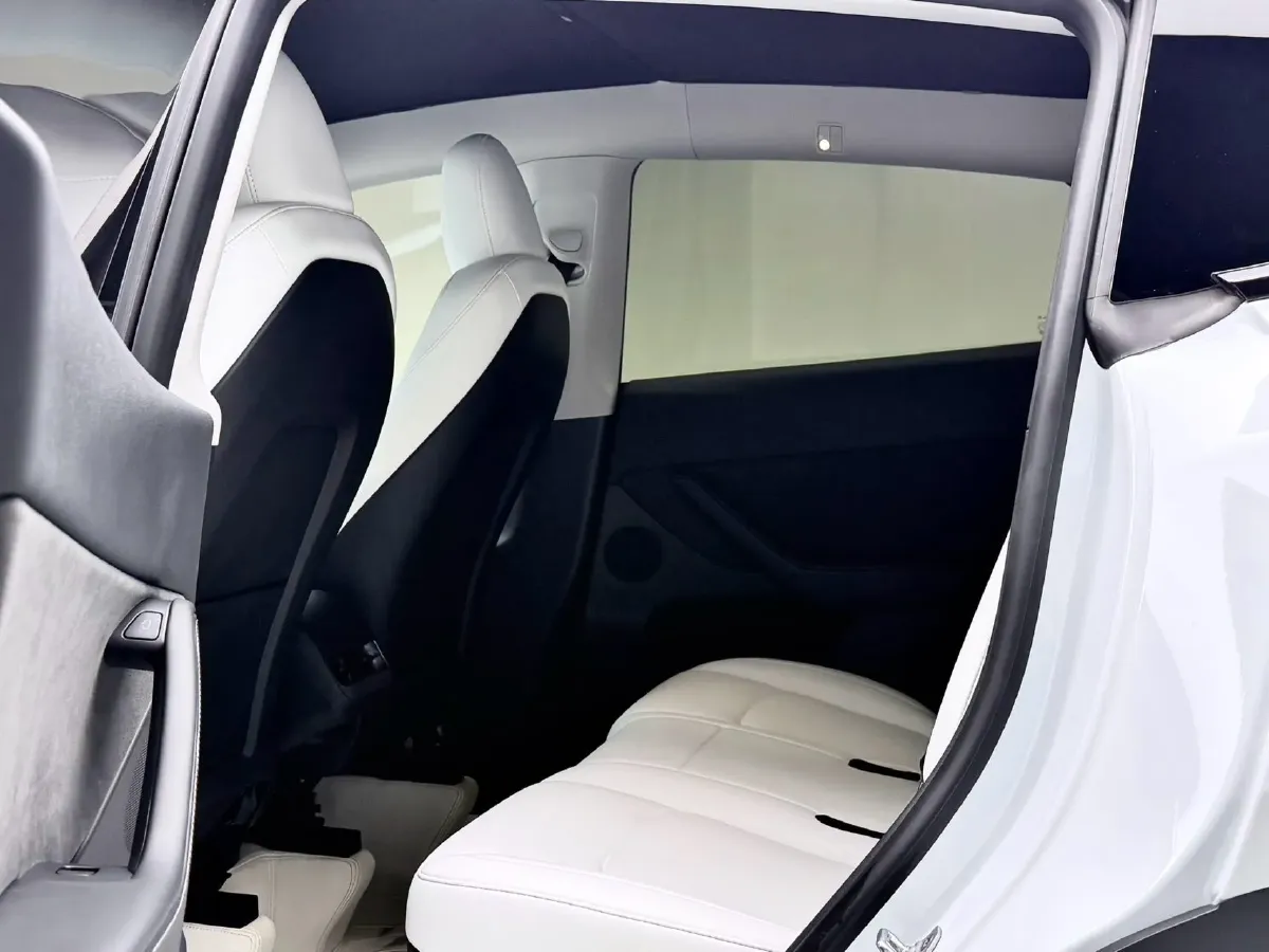 2024 Iveco OuSheng BEV 77.28KWH,autocango,china used car exporter,china ev exporter,chinese used car exporter,chinese used ev exporter