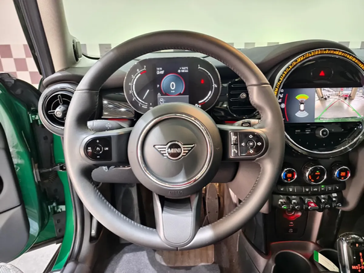 2022 MINI MINI 1.5T 136HP L3 7DCT,autocango,china used car exporter,china ev exporter,chinese used car exporter,chinese used ev exporter