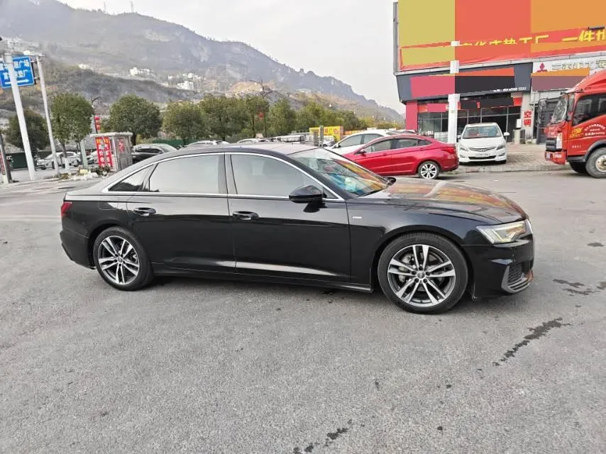 2019 Mercedes-Benz E Class 1.5T 184HP L4 9AT,autocango,china used car exporter,china ev exporter,chinese used car exporter,chinese used ev exporter