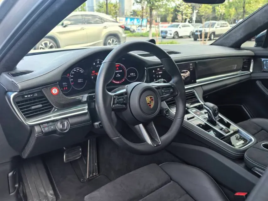 2021 Porsche Panamera 4.0T 480HP V8 8DCT,autocango,china used car exporter,china ev exporter,chinese used car exporter,chinese used ev exporter