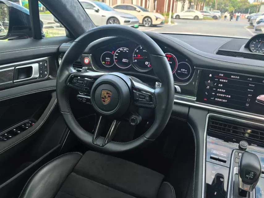 2021 Porsche Panamera 4.0T 480HP V8 8DCT,autocango,china used car exporter,china ev exporter,chinese used car exporter,chinese used ev exporter