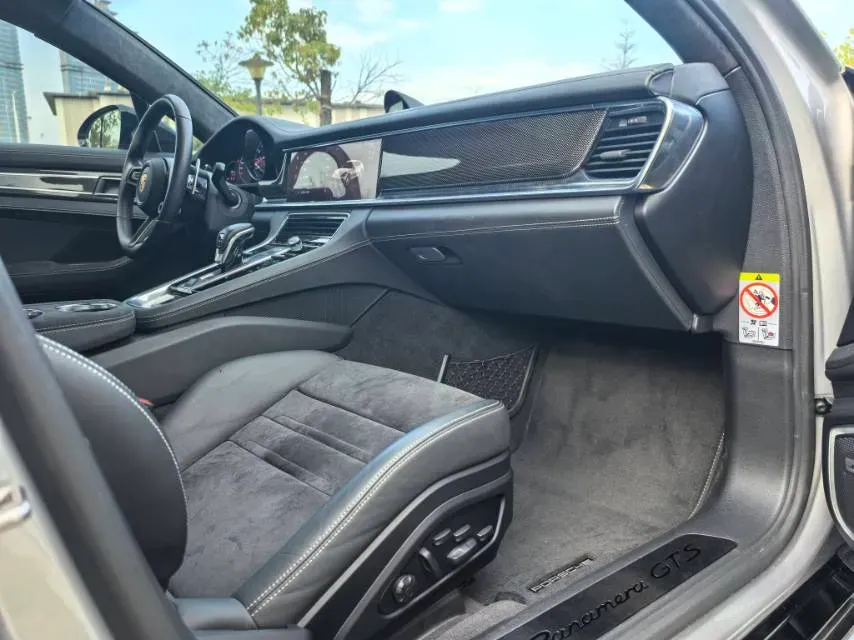 2021 Porsche Panamera 4.0T 480HP V8 8DCT,autocango,china used car exporter,china ev exporter,chinese used car exporter,chinese used ev exporter