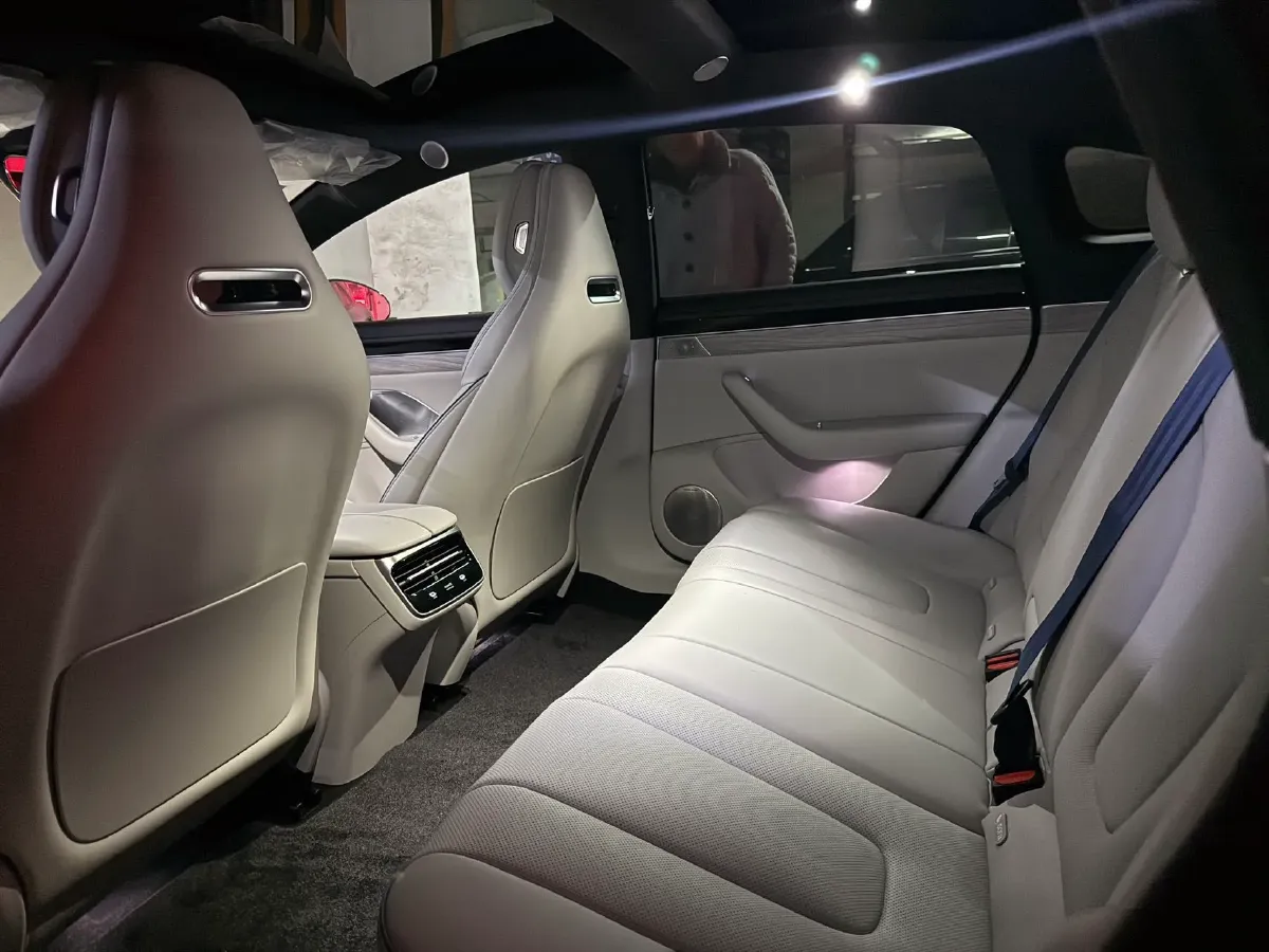 2026 Luxeed S7 BEV,autocango,china used car exporter,china ev exporter,chinese used car exporter,chinese used ev exporter