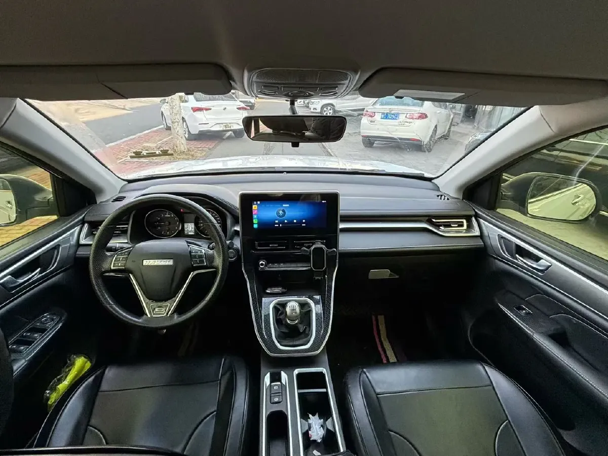 2021 Haval M6 1.5T 150HP L4 6MT,autocango,china used car exporter,china ev exporter,chinese used car exporter,chinese used ev exporter
