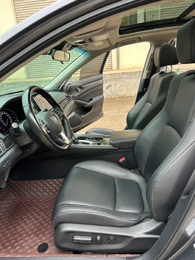 2022 Honda Accord 1.5T 194HP L4 CVT,autocango,china used car exporter,china ev exporter,chinese used car exporter,chinese used ev exporter