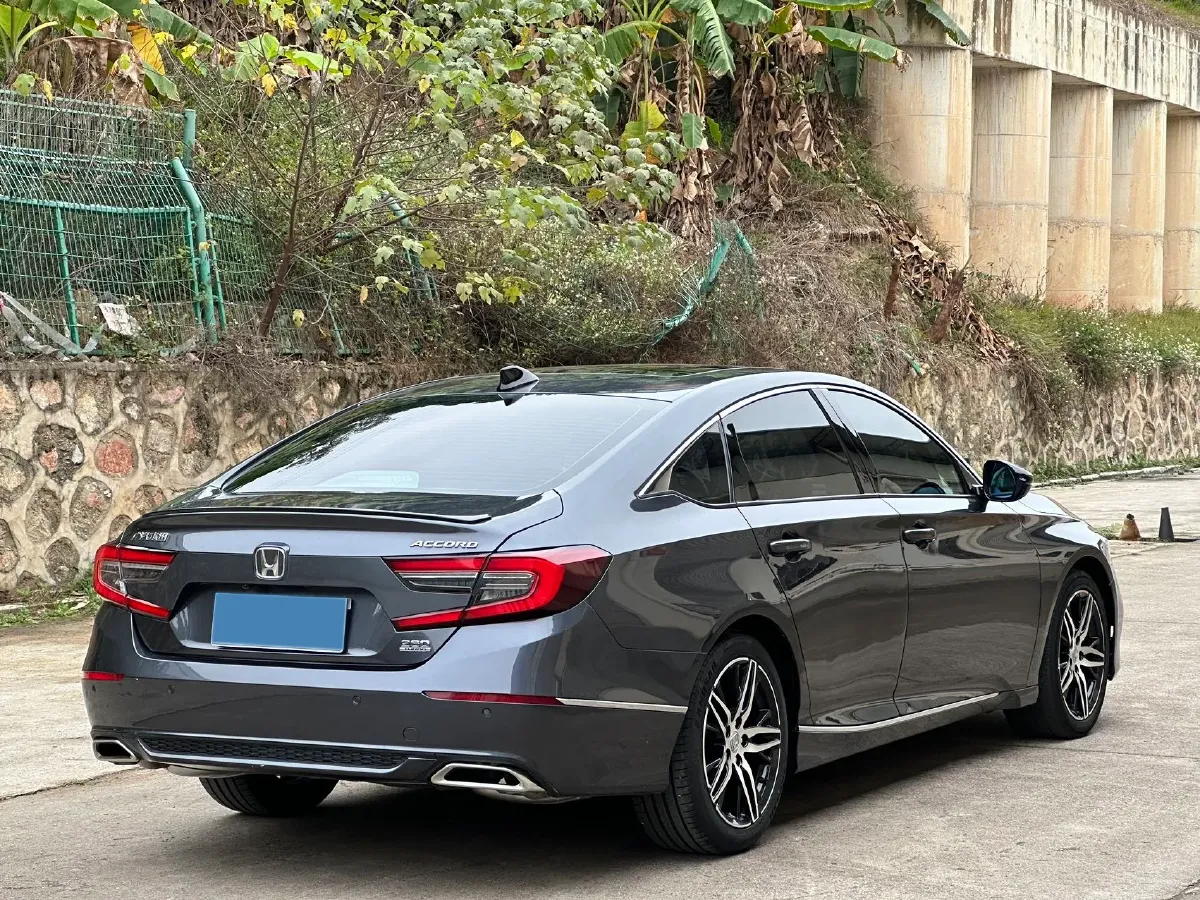 2022 Honda Accord 1.5T 194HP L4 CVT,autocango,china used car exporter,china ev exporter,chinese used car exporter,chinese used ev exporter