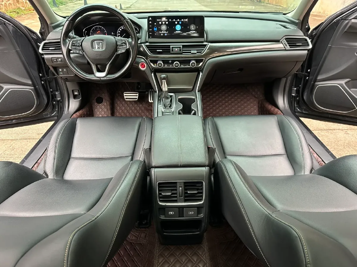 2022 Honda Accord 1.5T 194HP L4 CVT,autocango,china used car exporter,china ev exporter,chinese used car exporter,chinese used ev exporter