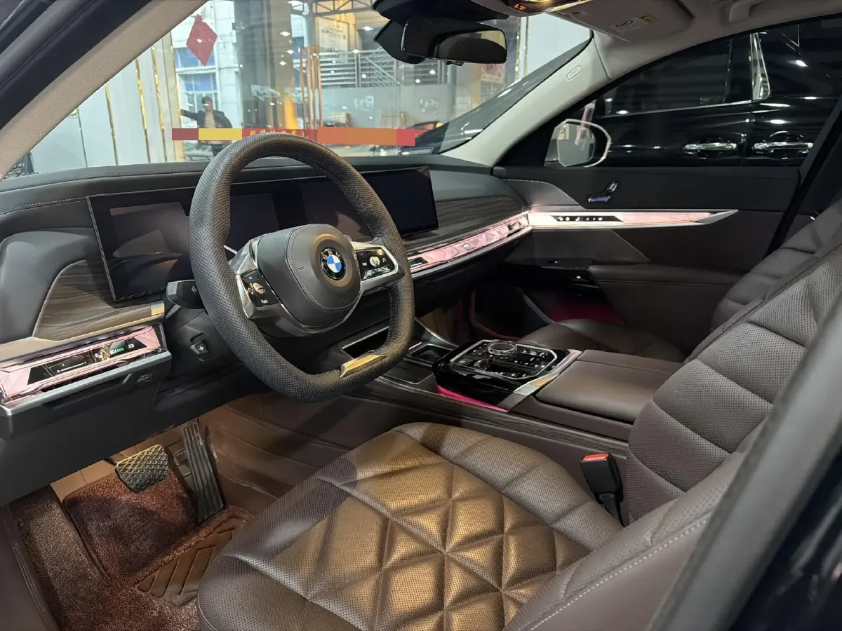 2023 BMW 7 Series 3.0T 272HP L6 8AT,autocango,china used car exporter,china ev exporter,chinese used car exporter,chinese used ev exporter