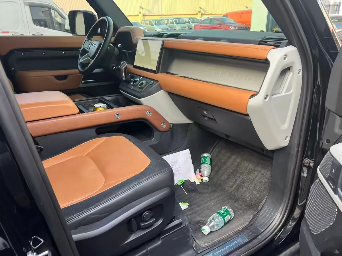 2024 Land Rover Defender 3.0T 400HP L6 8AT,autocango,china used car exporter,china ev exporter,chinese used car exporter,chinese used ev exporter