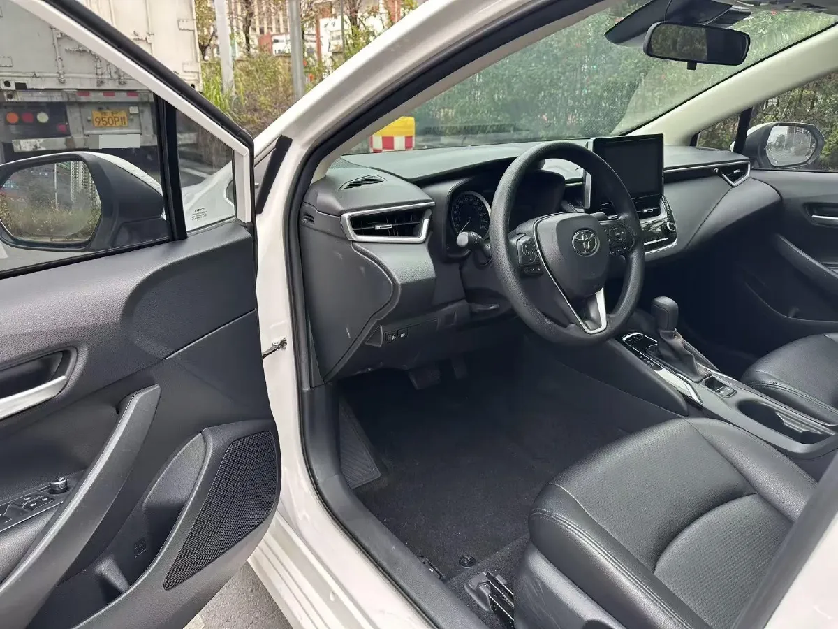 2021 Toyota Corolla 1.2T 116HP L4 CVT,autocango,china used car exporter,china ev exporter,chinese used car exporter,chinese used ev exporter