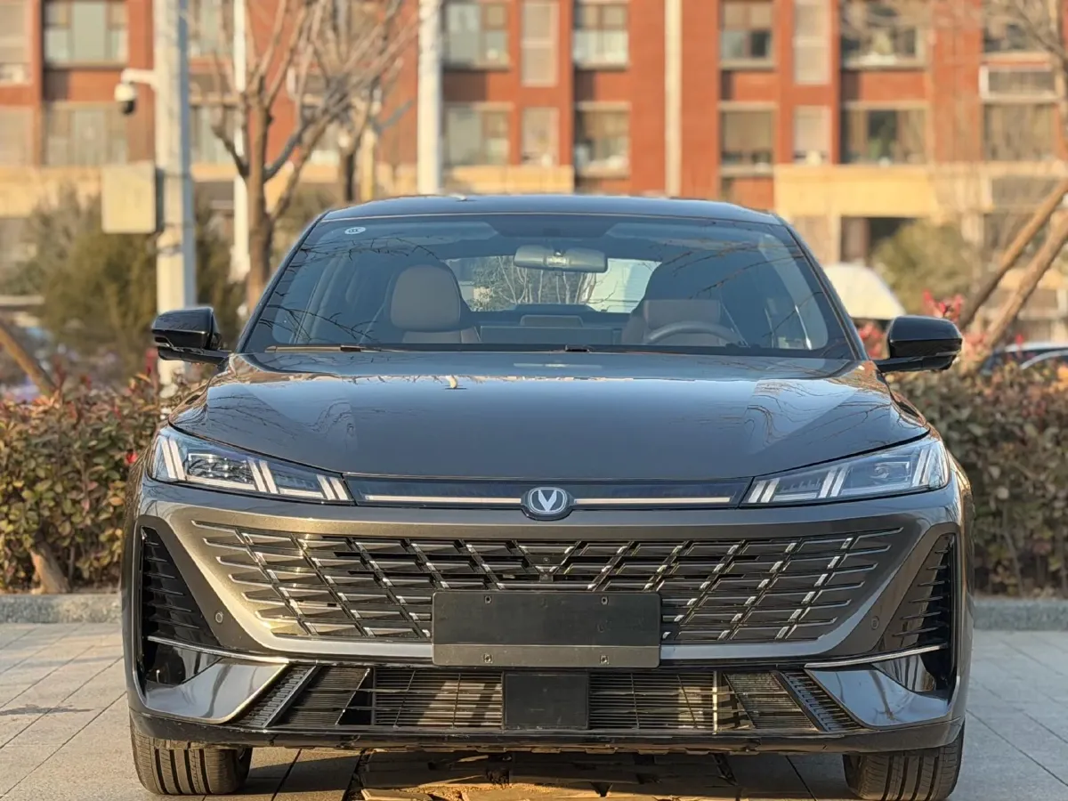 2026 ChangAn Eado 1.5T 192HP L4 7DCT,autocango,china used car exporter,china ev exporter,chinese used car exporter,chinese used ev exporter